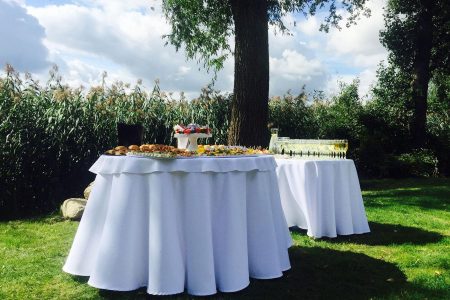 Šampano staliukas vestuvėms